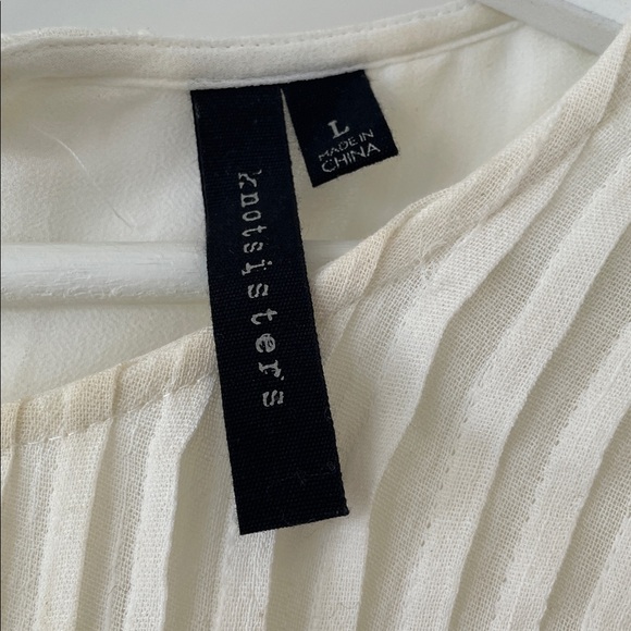 White Flowy Sisterknots Dress - Picture 3 of 3